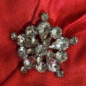 Vintage 1950s Silver Rhinestone Starburst Brooch
